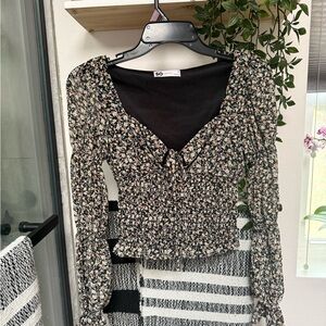 SO Black Floral Blouse with Long Sleeves